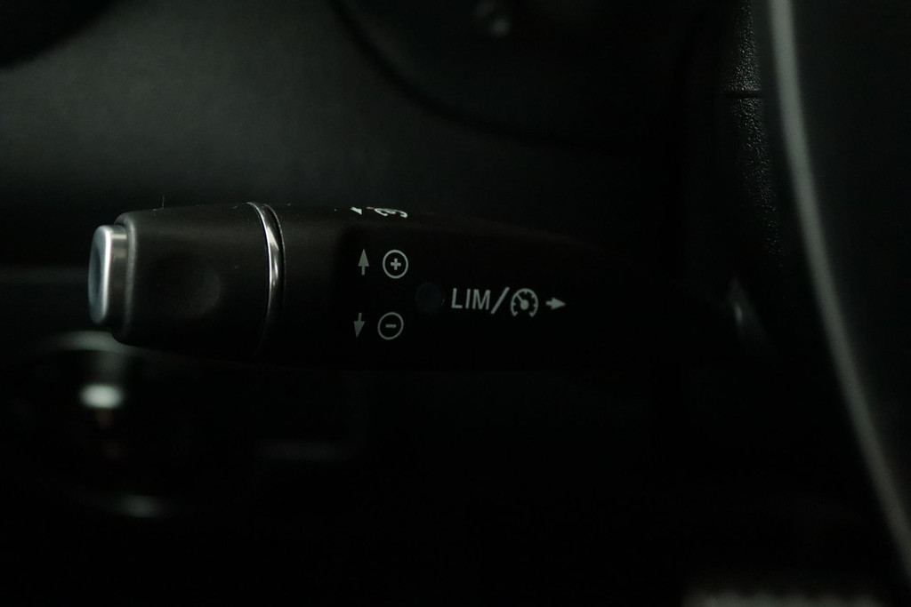 40897100-12.jpg