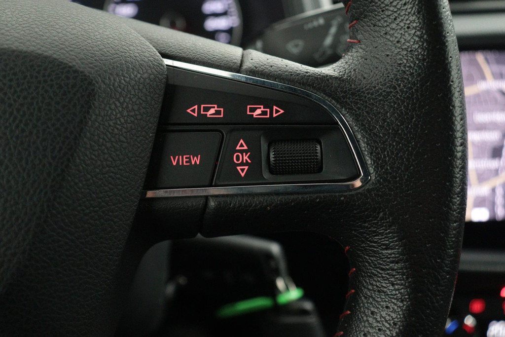 42375856-11.jpg