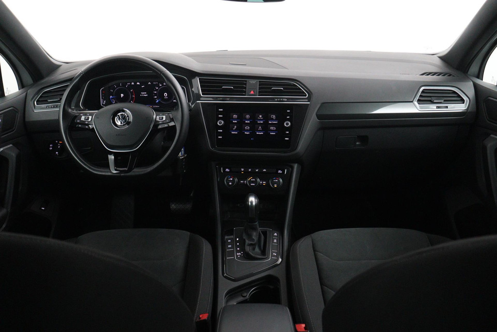 Volkswagen Tiguan 1.5 TSI ACT Highline Business R Automaat (Goed ondH, Navi, PDC, Adaptive, Virtual Cockpit, NL-auto) 42755421-1.jpg | Autocentrum Brabant Breda