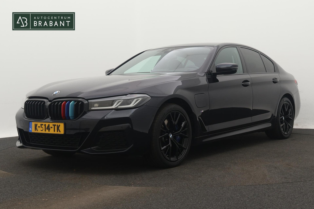 BMW 5 Serie 530e High Executive M-Sport (NL-auto, 1e Eig, Dealer OnderH, Navi, Comfort zetels, Carplay/ Android, Etc) 44018076-0.jpg | Autocentrum Brabant Breda