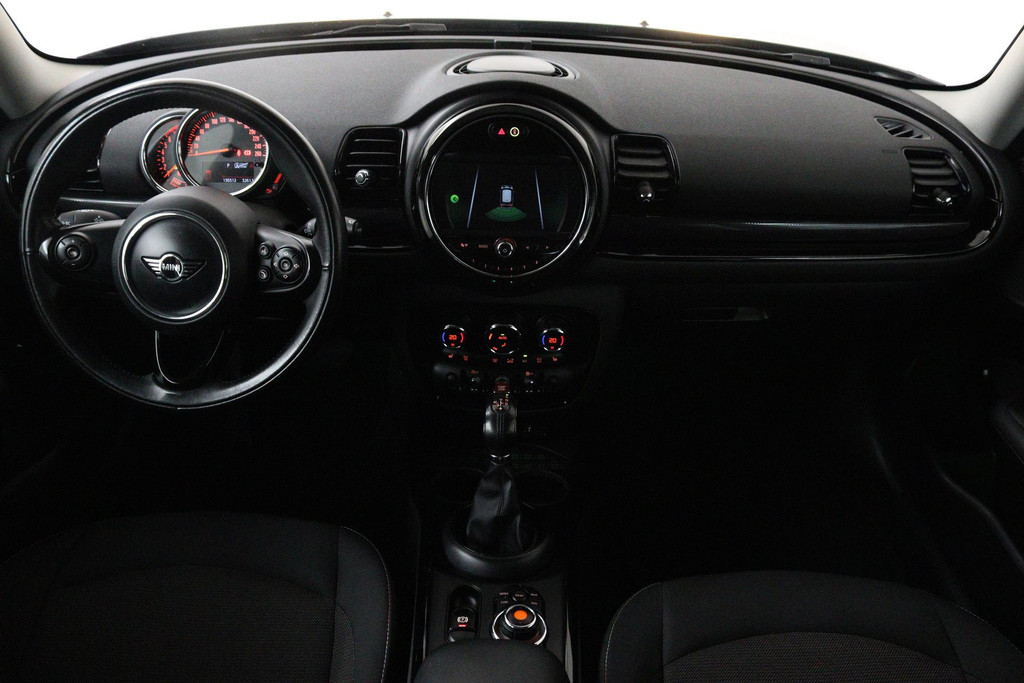 MINI Clubman 1.5 One Chili Automaat (NAVIGATIE, PARKEERSENSOREN, STOELV, CLIMATE CONTROL, GOED ONDERHOUDEN) 44165755-2.jpg | Autocentrum Brabant Breda