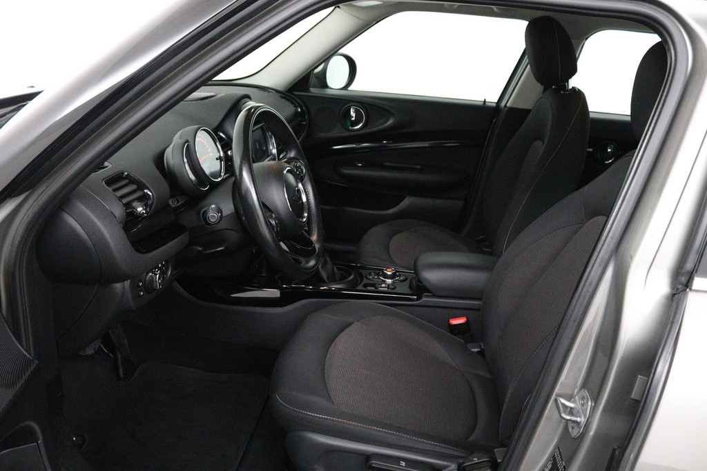MINI Clubman 1.5 One Chili Automaat (NAVIGATIE, PARKEERSENSOREN, STOELV, CLIMATE CONTROL, GOED ONDERHOUDEN) 44165755-21.jpg | Autocentrum Brabant Breda