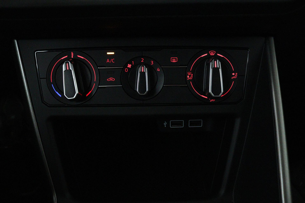 44533612-21.jpg