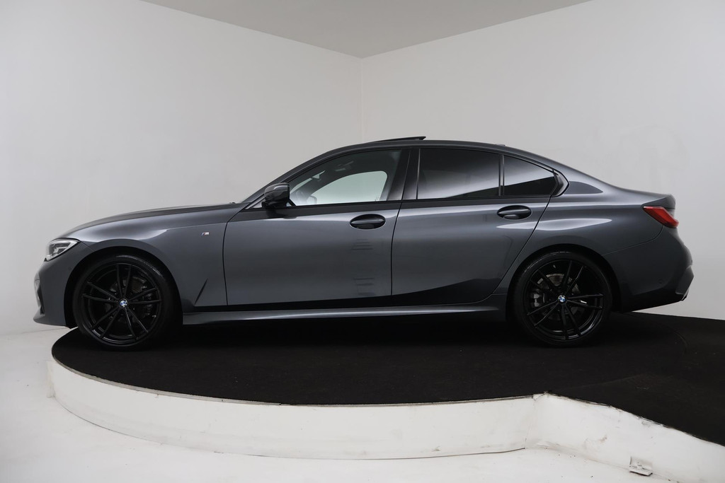 BMW 3 Serie 318i Business Edition (PANORAMADAK, PARKEERSENSOREN, STOELVERWARMING, NAVIGATIE, CAMERA, DEALER ONDERHOUDEN) 44648101-1.jpg | Autocentrum Brabant Breda