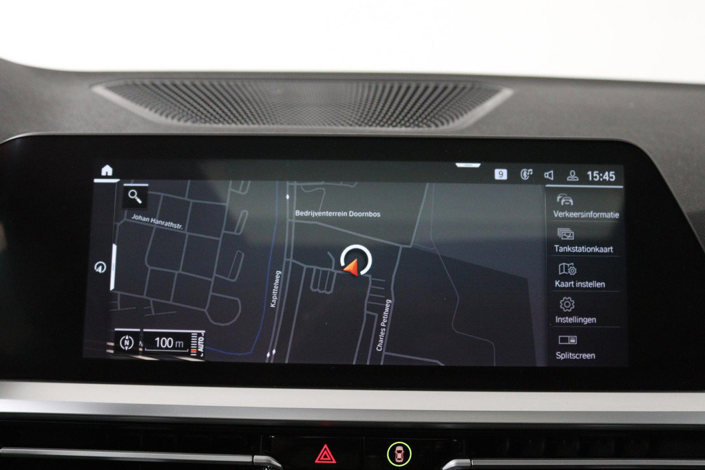 BMW 3 Serie 318i Business Edition (PANORAMADAK, PARKEERSENSOREN, STOELVERWARMING, NAVIGATIE, CAMERA, DEALER ONDERHOUDEN) 44648101-14.jpg | Autocentrum Brabant Breda