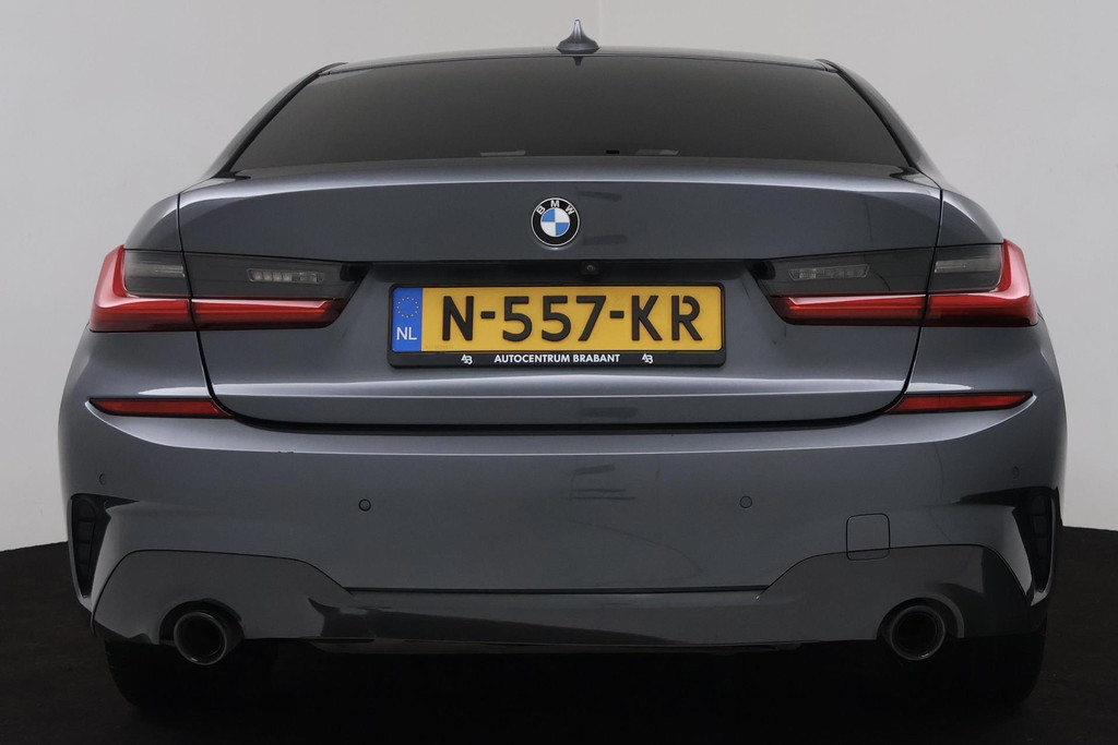 BMW 3 Serie 318i Business Edition (PANORAMADAK, PARKEERSENSOREN, STOELVERWARMING, NAVIGATIE, CAMERA, DEALER ONDERHOUDEN) 44648101-8.jpg | Autocentrum Brabant Breda