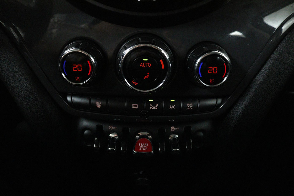 44669493-6.jpg
