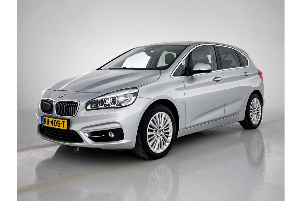 BMW 2 Serie Active Tourer 218i High Executive Automaat (PANORAMADAK, STOELVERWARMING, HEAD-UP, CAMERA, DEALER ONDERHOUDEN) 44883245-0.jpg | Autocentrum Brabant Breda