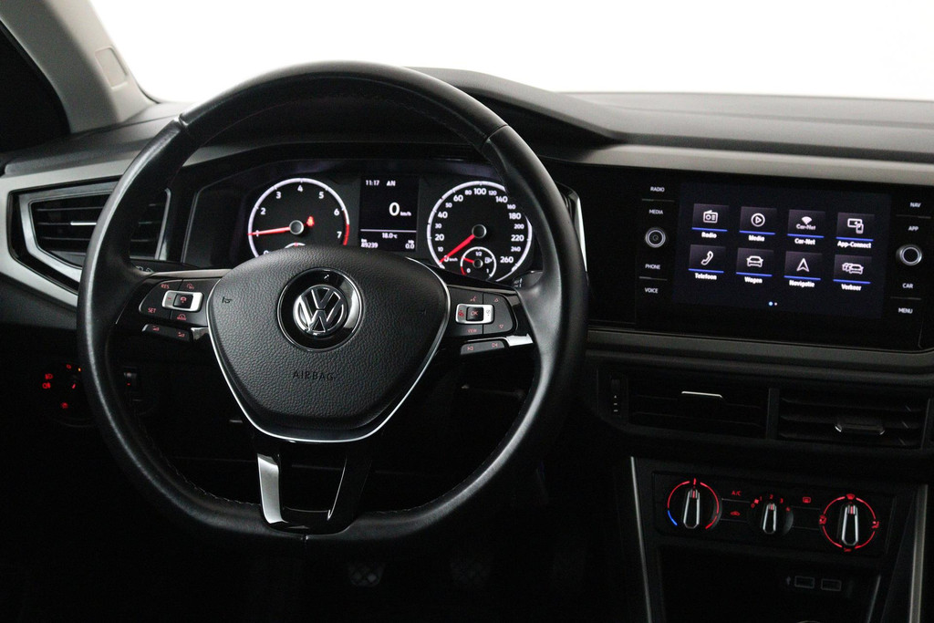 44908081-3.jpg