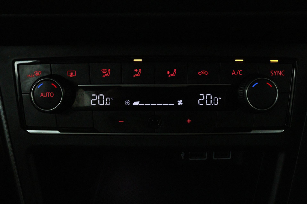 44918085-19.jpg