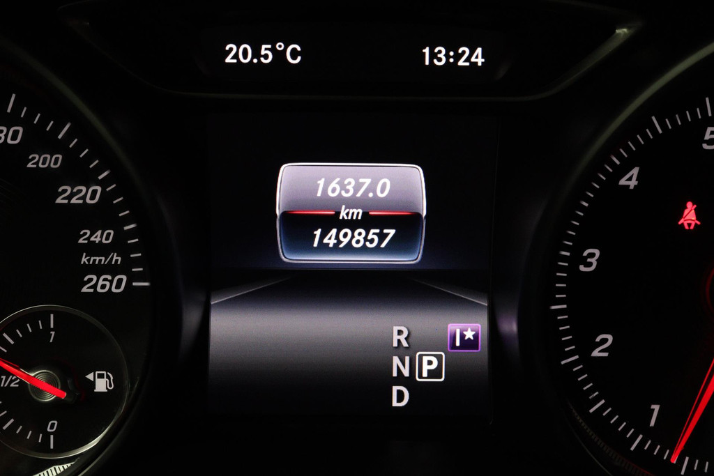 45132857-9.jpg