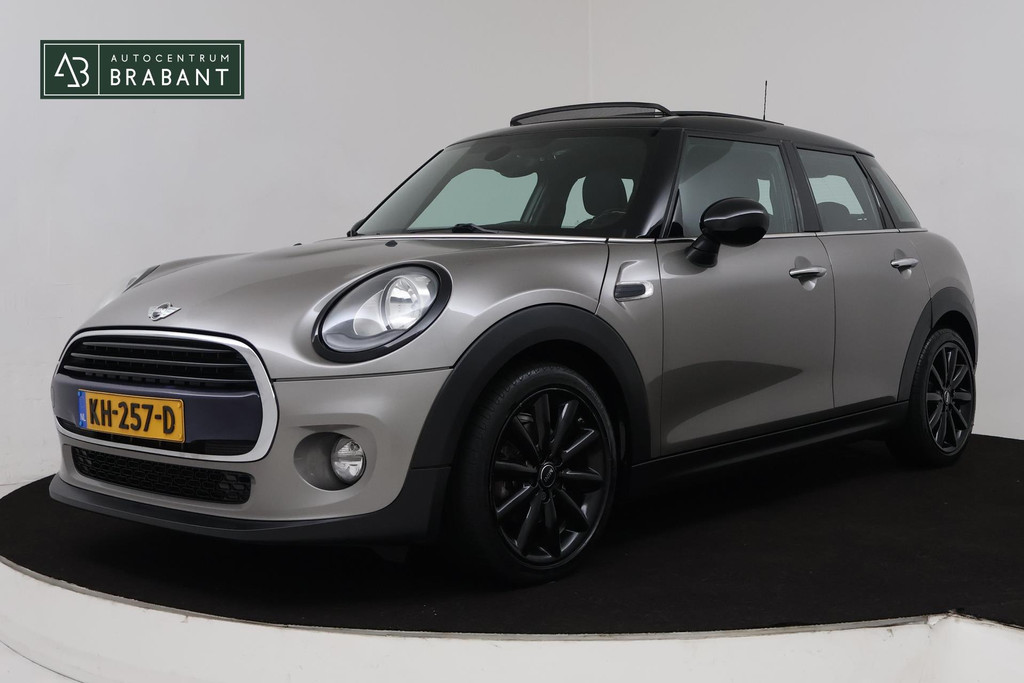 MINI Mini 1.5 Cooper Business (PANORAMADAK, CRUISE, NAVIGATIE, NL-AUTO) 45296475-0.jpg | Autocentrum Brabant Breda