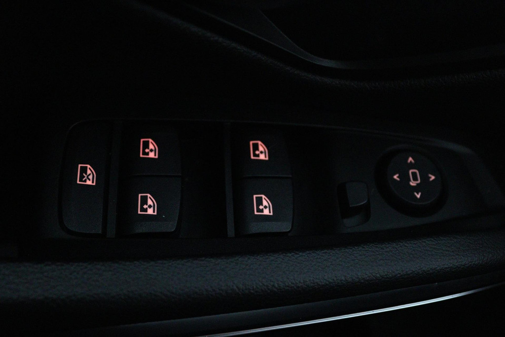 45489336-6.jpg