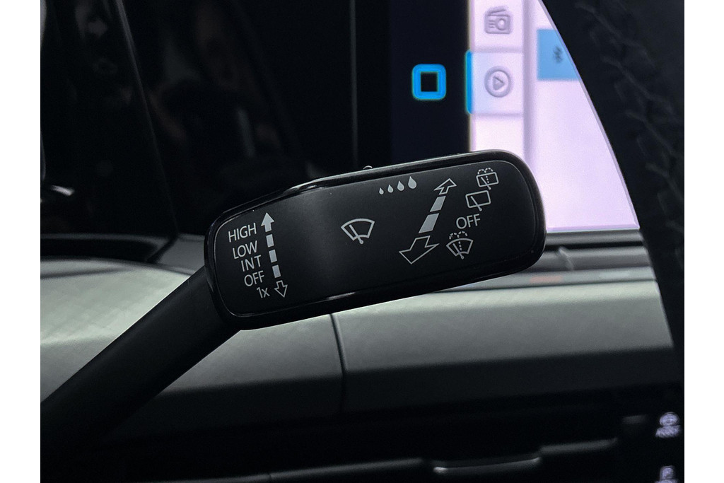 Volkswagen GOLF Variant 1.0 TSI Life Business (NAVIGATIE, STOEL-/STUURVERWARMING, CAMERA, MASSAGESTOELEN, 1e EIGENAAR) 45590922-11.jpg | Autocentrum Brabant Breda