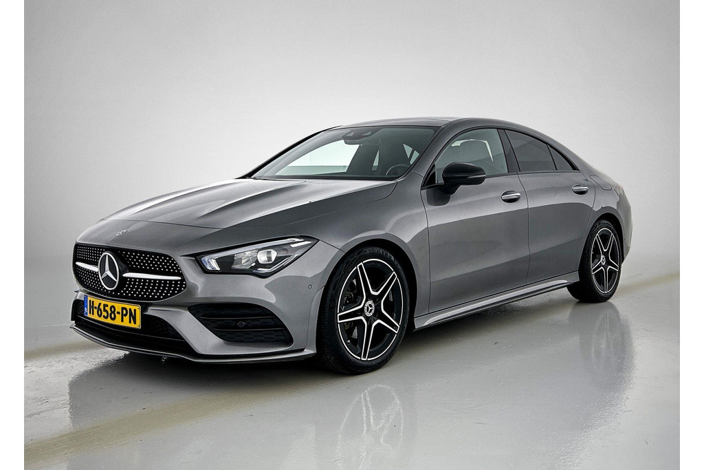Mercedes-Benz CLA-Klasse 180 Business Solution AMG Night Upgrade (PANORAMADAK, SFEERVERLICHTING, STOELVERWARMING, CAMERA, 1e EIG) 45615702-0.jpg | Autocentrum Brabant Breda