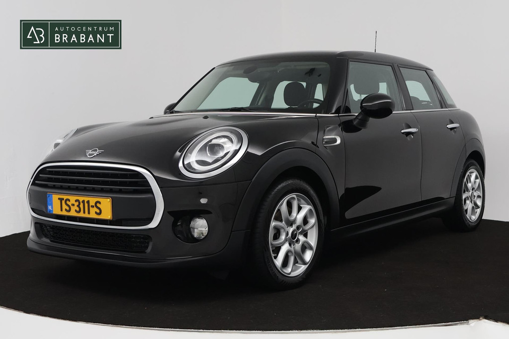 MINI Mini 1.5 One Pepper Automaat (NAVIGATIE, LED, STUURBEDIENING, CRUISE, MULTIMEDIA, 1e EIGENAAR, GOED ONDERHOUDEN) 45639363-0.jpg | Autocentrum Brabant Breda