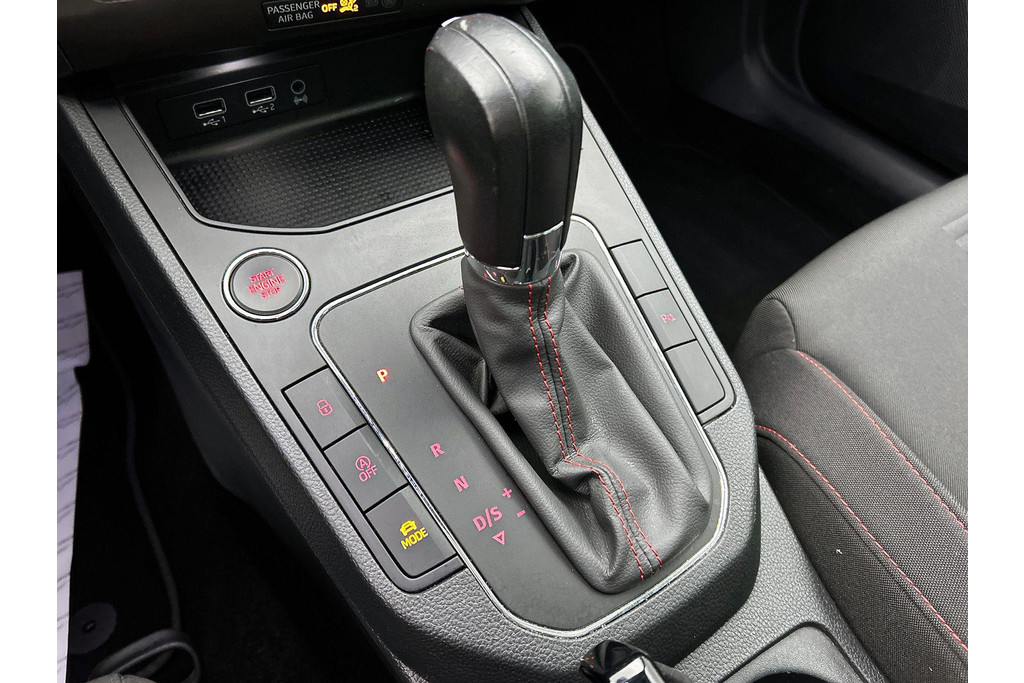 SEAT Ibiza 1.0 TSI FR Intense Automaat (PANORAMADAK, DIGITALE COCKPIT, CARPLAY, LED, CAMERA, PDC, 1e EIGENAAR, GOED ONDERHOUDEN) 45695244-17.jpg | Autocentrum Brabant Breda