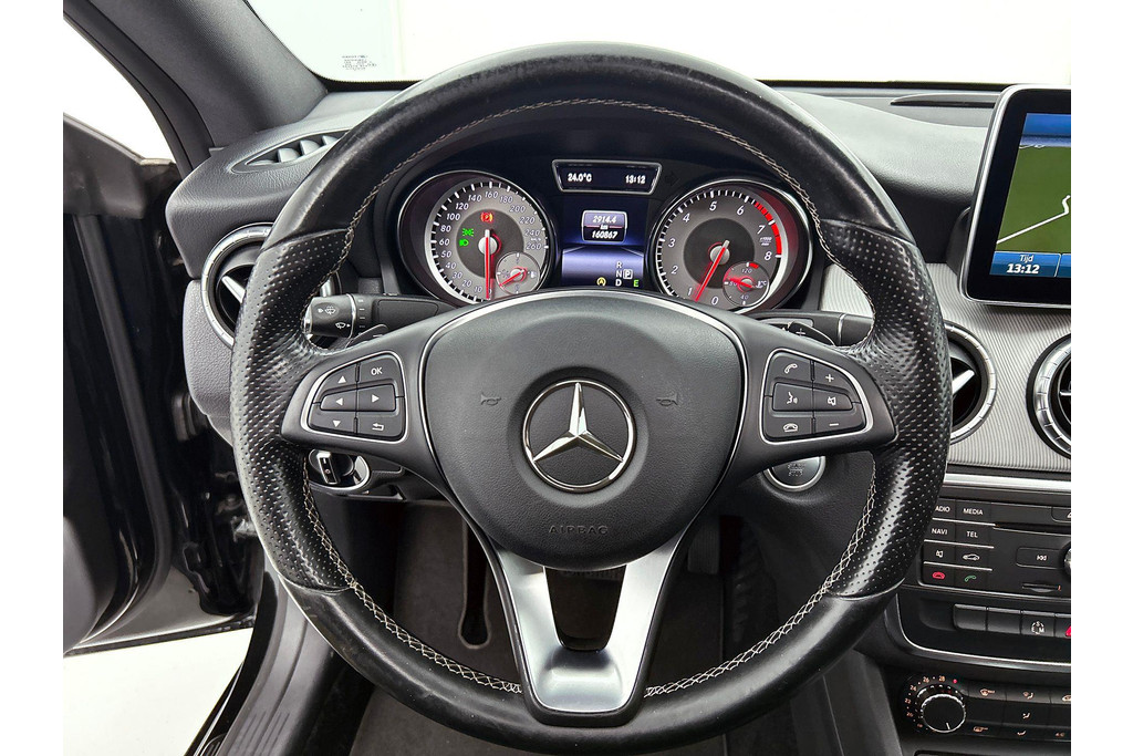 45824957-7.jpg