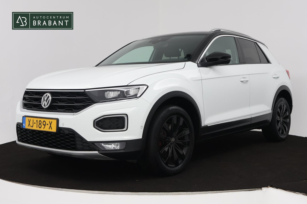 Volkswagen T-Roc 1.0 TSI Sport (PARKEERSENSOREN, NAVIGATIE, ACHTERUITRIJCAMERA, DIGITAAL DASHBOARD, CRUISE CONTROL, NL-AUTO) 45859630-0.jpg | Autocentrum Brabant Breda