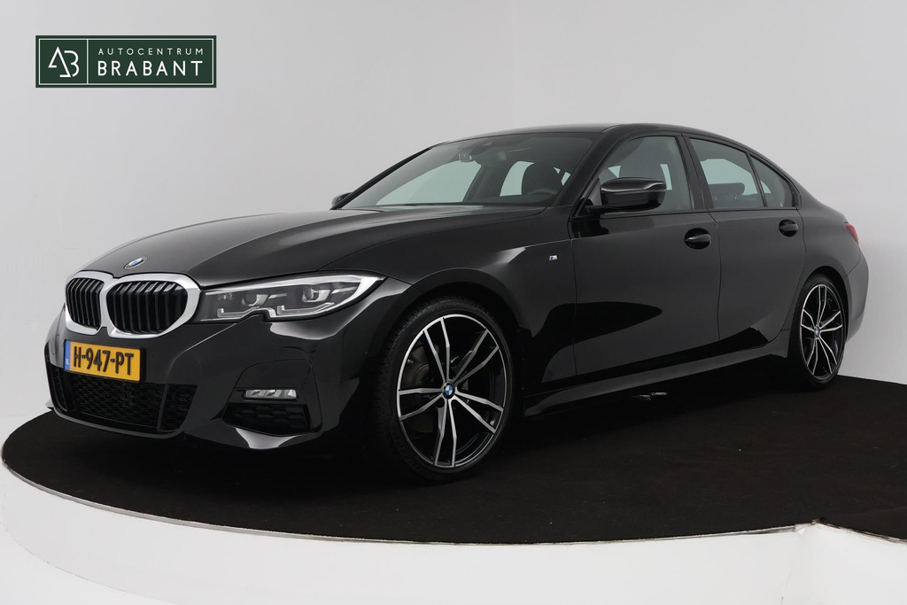 BMW 3-serie 320i High Executive Edition (TREKHAAK, PARKEERSENSOREN, STOELVERWARMING, LEER, NAVIGATIE, NL-AUTO) 46000423-0.jpg | Autocentrum Brabant Breda