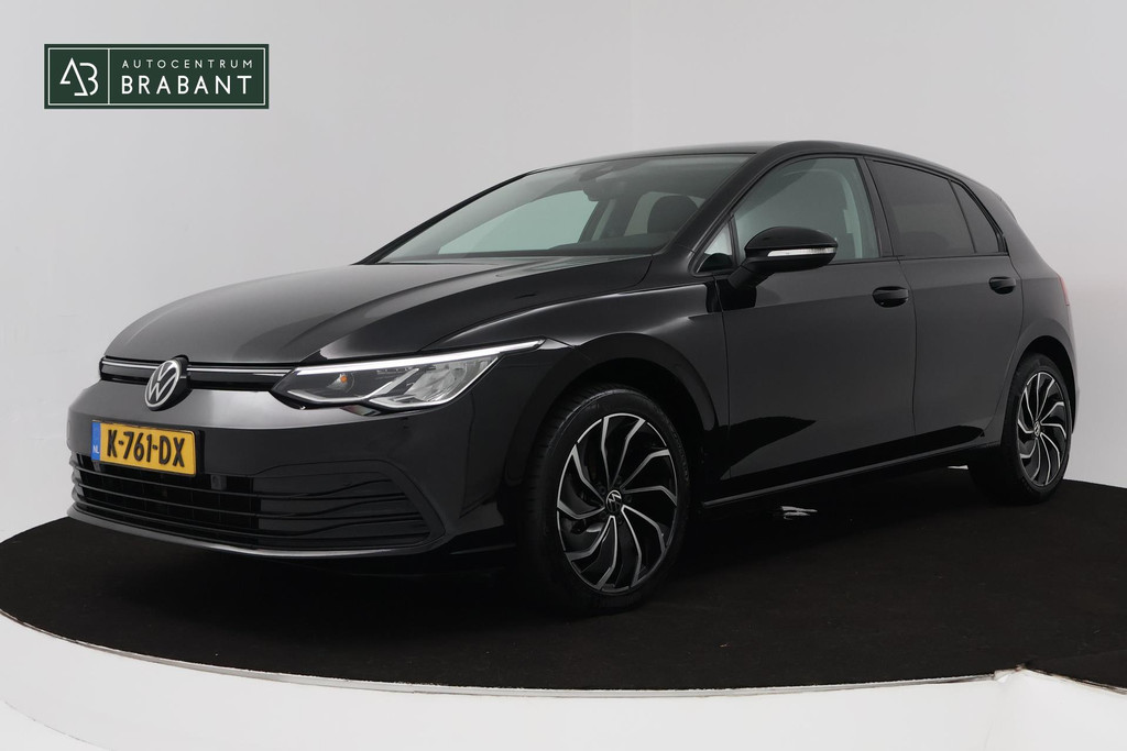 Volkswagen Golf 1.0 TSI Life (PARKEERSENSOREN, CRUISE CONTROL ADAPTIEF, NAVIGATIE, NL-AUTO) 46000542-0.jpg | Autocentrum Brabant Breda