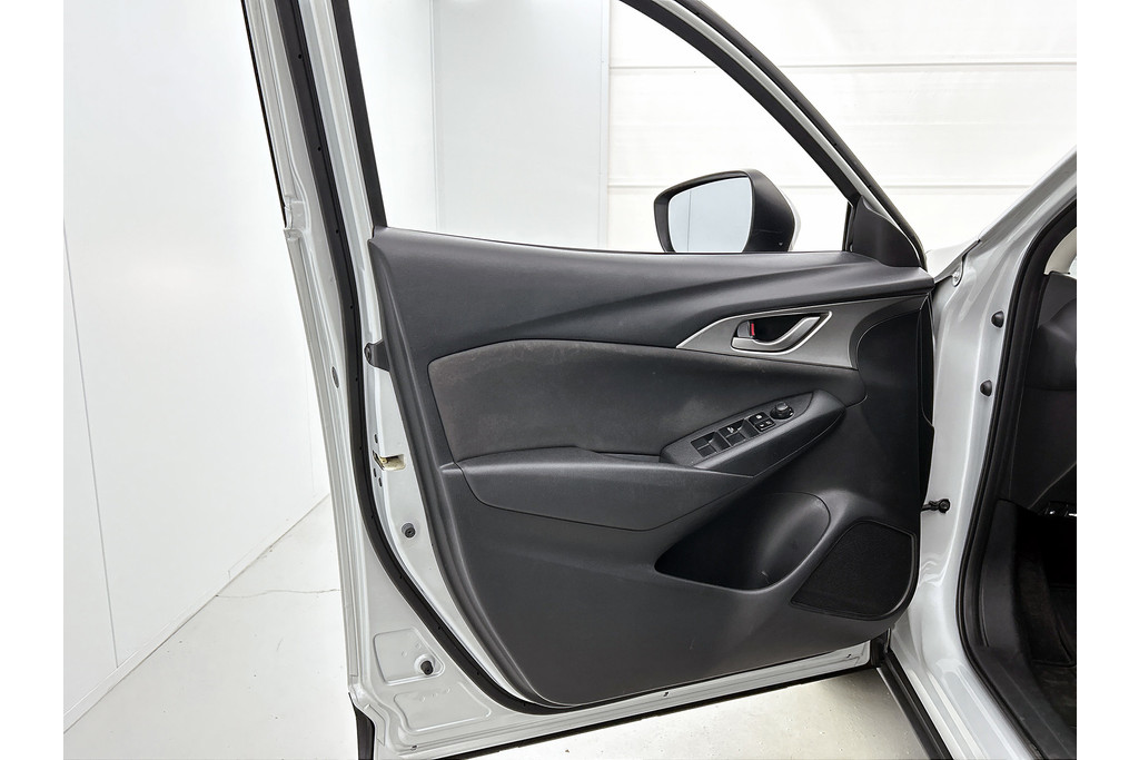 Mazda CX-3 2.0 SkyActiv-G 120 Dynamic AANBIEDING!!! (Goed OnderH, Trekhaak, Camera, Navi, StoelV, PDC, Etc) 46136060-15.jpg | Autocentrum Brabant Breda