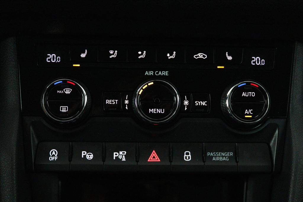 46330229-18.jpg