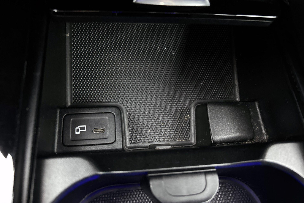 Mercedes-Benz CLA-Klasse 200 Premium Plus AMG-Line(Dealer OndH, Sfeer-Verlichting, Navi, StoelV, Cruise Control, Climate Con, Etc) 46477218-15.jpg | Autocentrum Brabant Breda