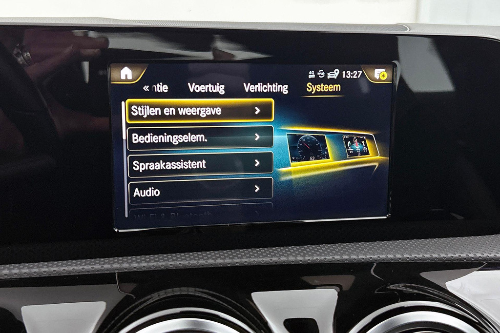 Mercedes-Benz CLA-Klasse 200 Premium Plus AMG-Line(Dealer OndH, Sfeer-Verlichting, Navi, StoelV, Cruise Control, Climate Con, Etc) 46477218-29.jpg | Autocentrum Brabant Breda