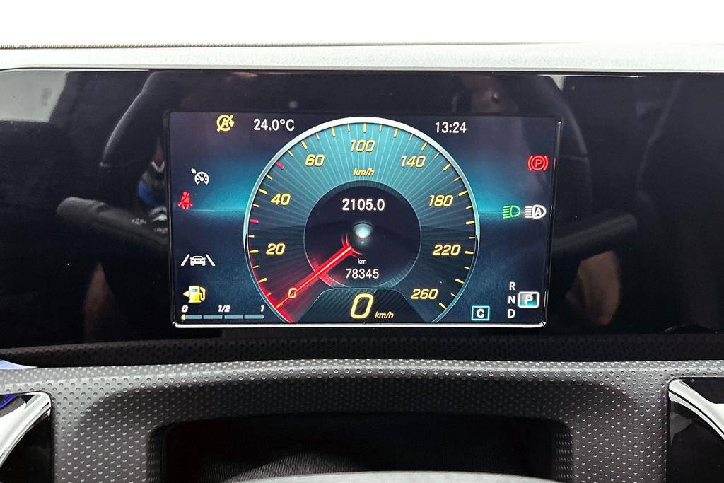 Mercedes-Benz CLA-Klasse 200 Premium Plus AMG-Line(Dealer OndH, Sfeer-Verlichting, Navi, StoelV, Cruise Control, Climate Con, Etc) 46477218-34.jpg | Autocentrum Brabant Breda