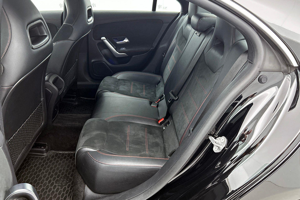 Mercedes-Benz CLA-Klasse 200 Premium Plus AMG-Line(Dealer OndH, Sfeer-Verlichting, Navi, StoelV, Cruise Control, Climate Con, Etc) 46477218-9.jpg | Autocentrum Brabant Breda