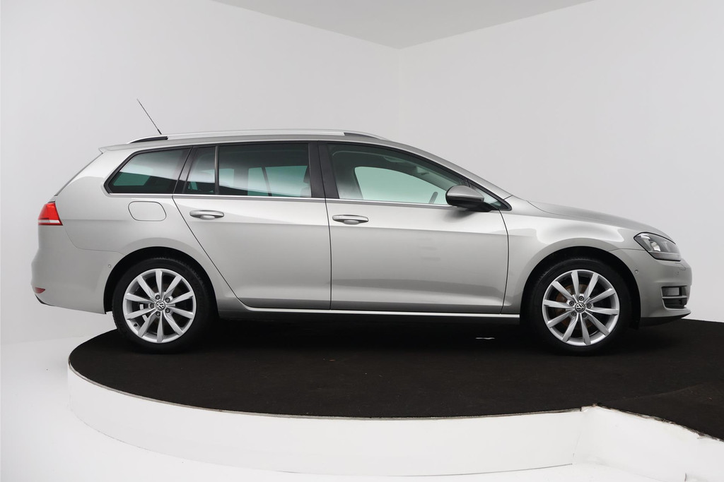 Volkswagen Golf 1.4 TSI Business Edition R Connected (NAVIGATIE, PARKEERSENSOREN, STOELVERWARMING, LED) 46477465-21.jpg | Autocentrum Brabant Breda
