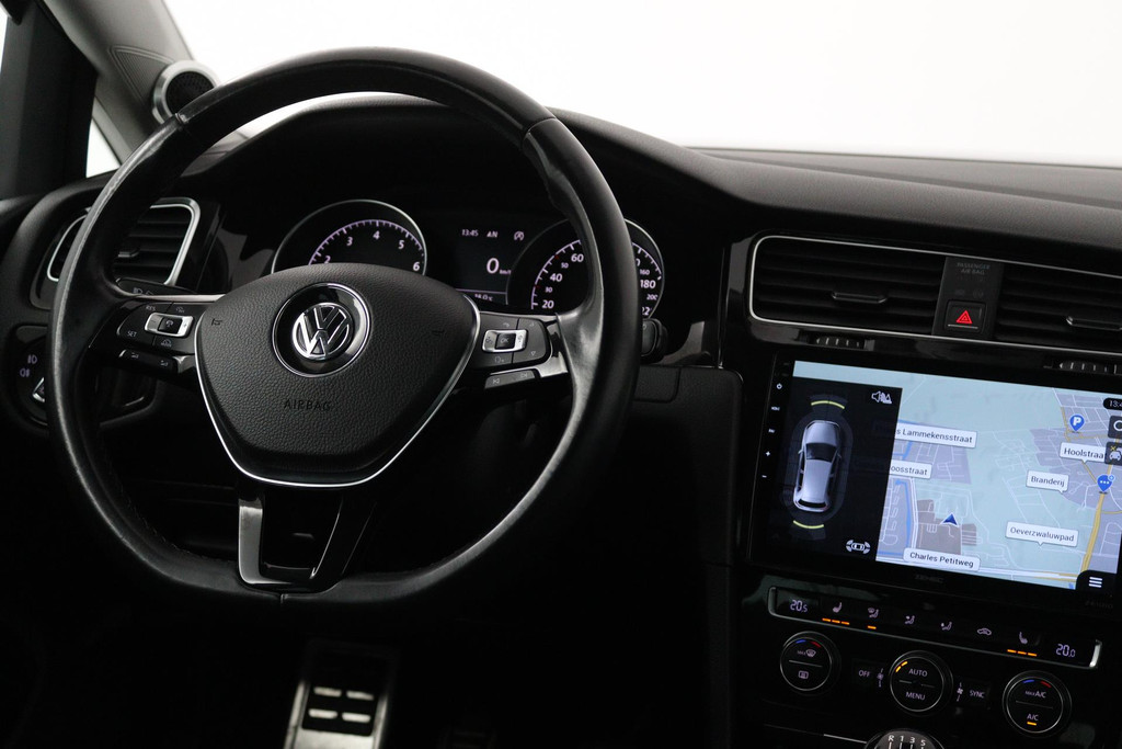 Volkswagen Golf 1.4 TSI Business Edition R Connected (NAVIGATIE, PARKEERSENSOREN, STOELVERWARMING, LED) 46477465-3.jpg | Autocentrum Brabant Breda