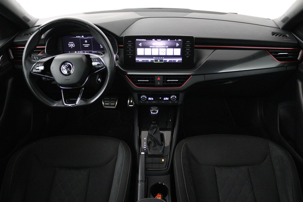 Škoda Scala 1.0 TSI Sport Business (STOELVERWARMING, CRUISE CONTROL, PARKEERSENSOREN, NAVIGATIE, AUTOMAAT) 46584986-3.jpg | Autocentrum Brabant Breda