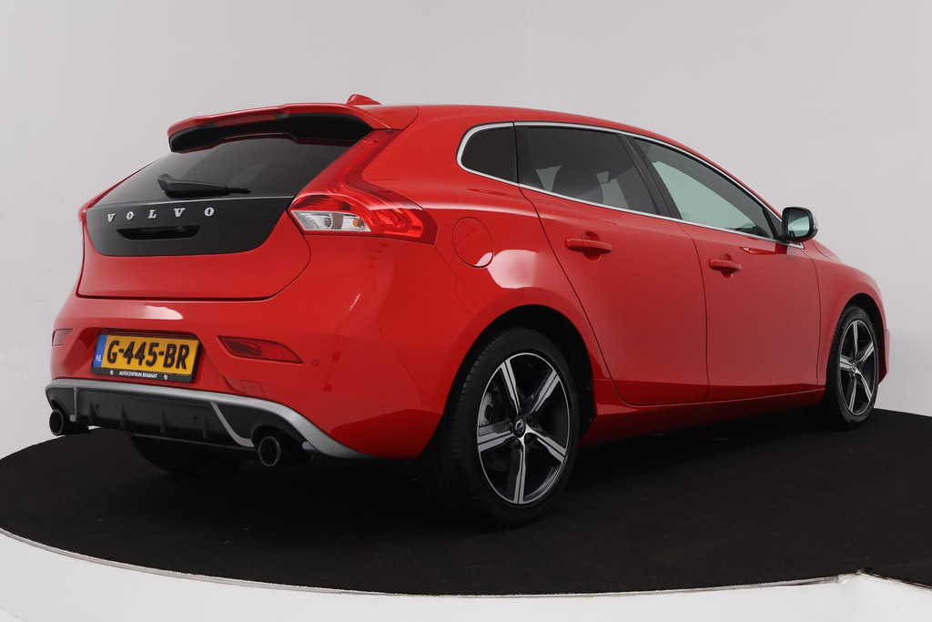 Volvo V40 1.5 T3 Polar+ Sport (PANORAMADAK, CAMERA, NAVIGATIE, STOELVERWARMING, PARKEERSENSOREN, CRUISE CONTROL, NL-AUTO) 46587854-10.jpg | Autocentrum Brabant Breda