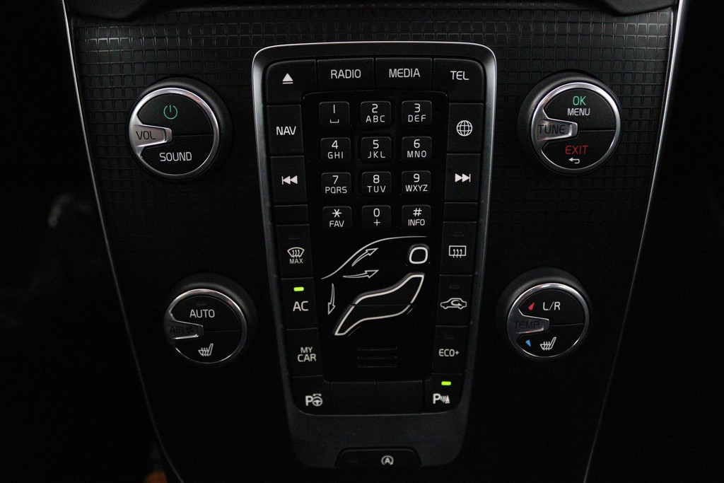 Volvo V40 1.5 T3 Polar+ Sport (PANORAMADAK, CAMERA, NAVIGATIE, STOELVERWARMING, PARKEERSENSOREN, CRUISE CONTROL, NL-AUTO) 46587854-14.jpg | Autocentrum Brabant Breda