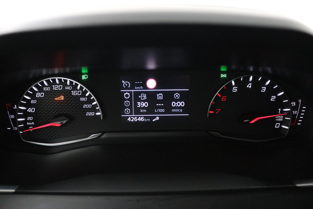 Peugeot 208 1.2 PureTech Blue Lease Active (PARKEERSENSOREN ACHTER, NAVIGATIE, BLUETOOTH, NL-AUTO, GOED ONDERHOUDEN) 46631550-18.jpg | Autocentrum Brabant Breda