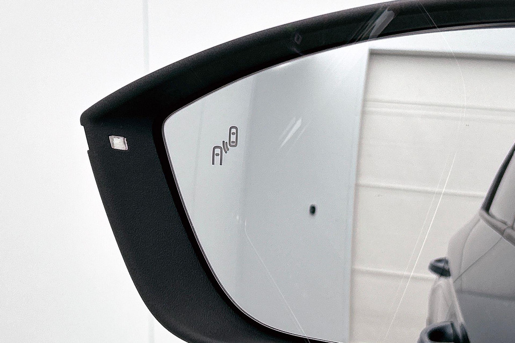 SEAT Ateca 1.5 TSI FR Business Intense Automaat (PANORAMADAK, DIGITALE COCKPIT, BEATS AUDIO, 1e EIGENAAR, GOED ONDERHOUDEN) 46688407-15.jpg | Autocentrum Brabant Breda