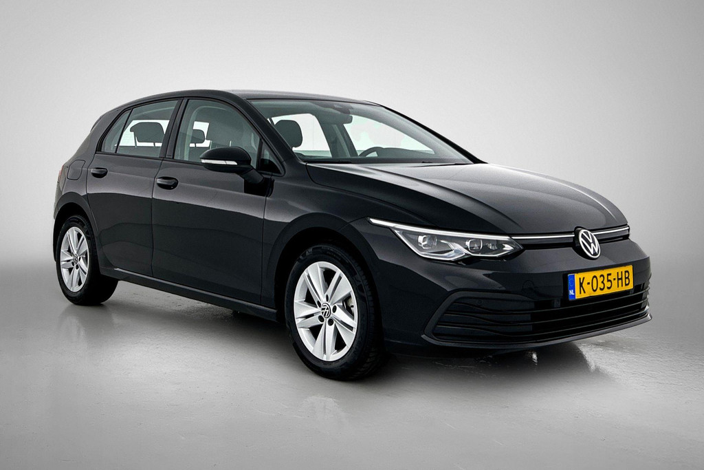 Volkswagen Golf 1.0 eTSI Comfortline Automaat (SFEERVERLICHTING, DIGITALE COCKPIT, CAMERA, CARPLAY, MASSAGE STOELEN, 1e EIGENAAR) 46689022-23.jpg | Autocentrum Brabant Breda