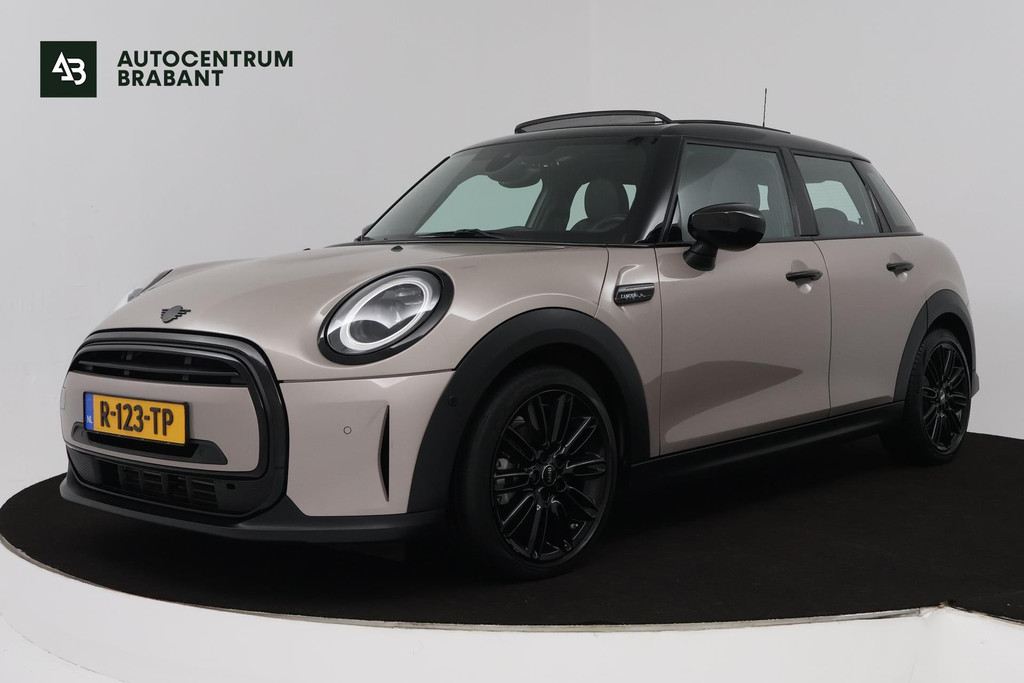 MINI Mini 1.5 Cooper Camden Plus Edition (PANORAMADAK, ACHTERUITRIJCAMERA, HEAD-UP, H&K AUDIO, SFEERVERLICHTING, STOELVERWARMING) 46723122-0.jpg | Autocentrum Brabant Breda