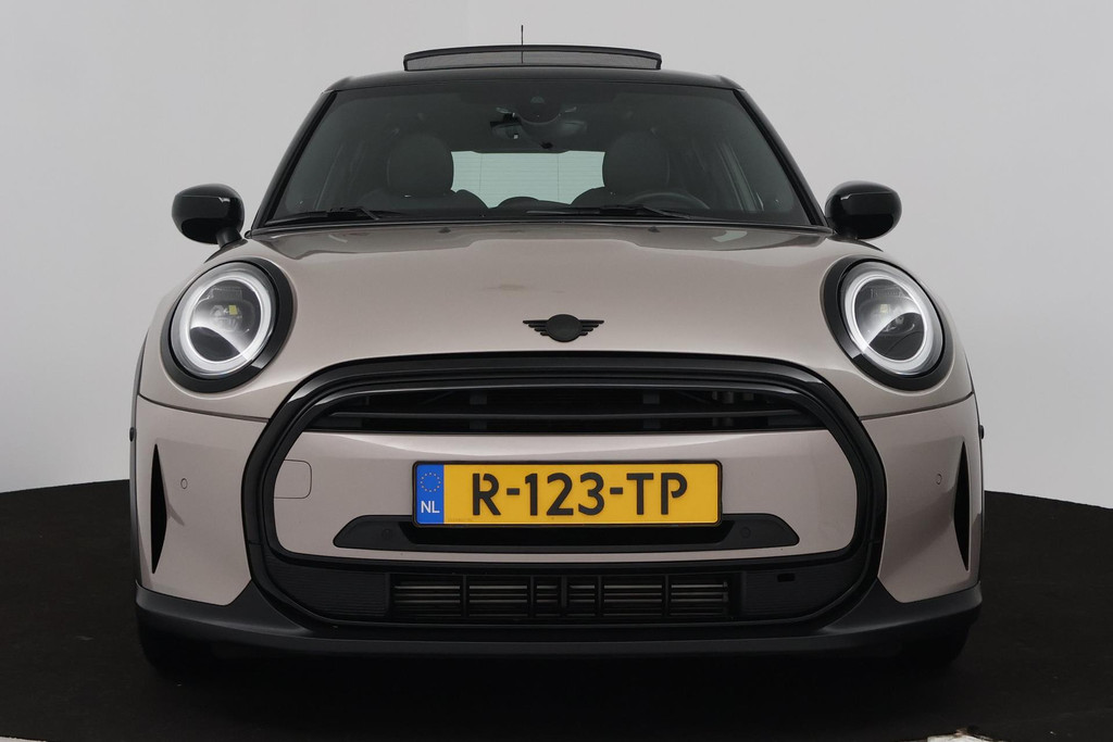 MINI Mini 1.5 Cooper Camden Plus Edition (PANORAMADAK, ACHTERUITRIJCAMERA, HEAD-UP, H&K AUDIO, SFEERVERLICHTING, STOELVERWARMING) 46723122-16.jpg | Autocentrum Brabant Breda