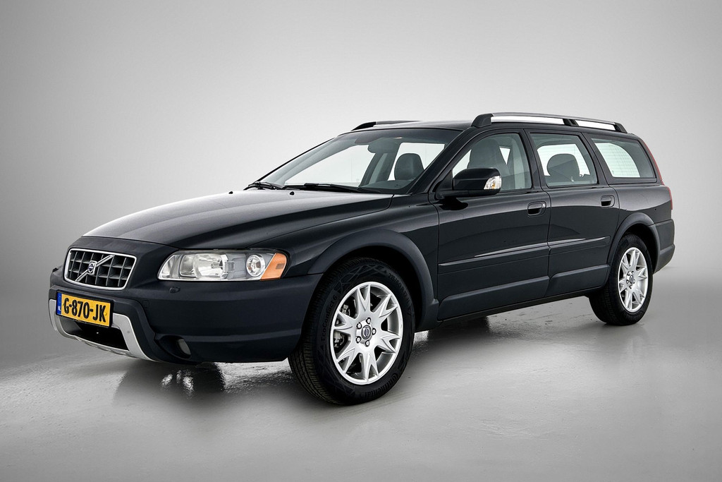 Volvo XC70 2.4 D5 Kinetic (Goed OnderH, Trekhaak, StoelV, Automaat, Leder, ETc) 46764062-0.jpg | Autocentrum Brabant Breda