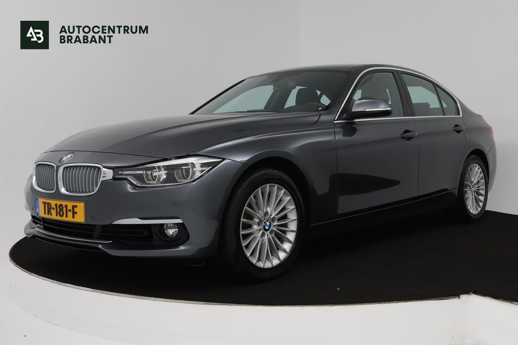 BMW 3 Serie 318i Luxury Edition (NAVIGATIE, STOELVERWARMING, TREKHAAK AFNEEMBAAR, CAMERA, SPORTSTOELEN) 46900566-0.jpg | Autocentrum Brabant Breda