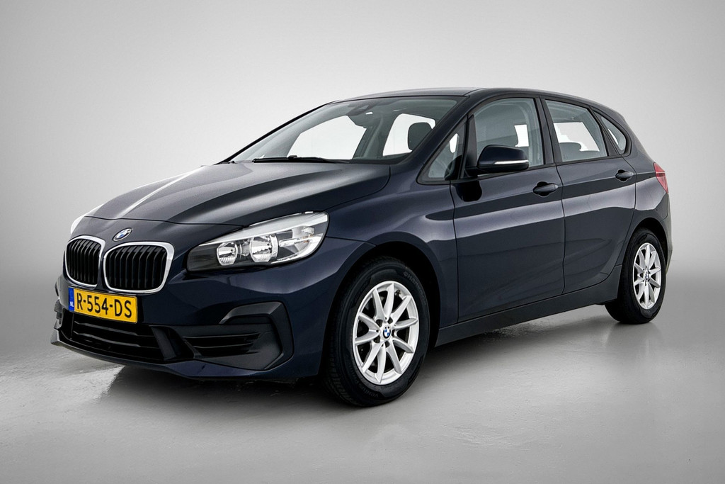 BMW 2 Serie Active Tourer 220i Executive | 192 PK | FACELIFT | StoelverW | TrekH | Head up | AchterCAM | Cruise contl | Dealr ondH 46986960-0.jpg | Autocentrum Brabant Breda
