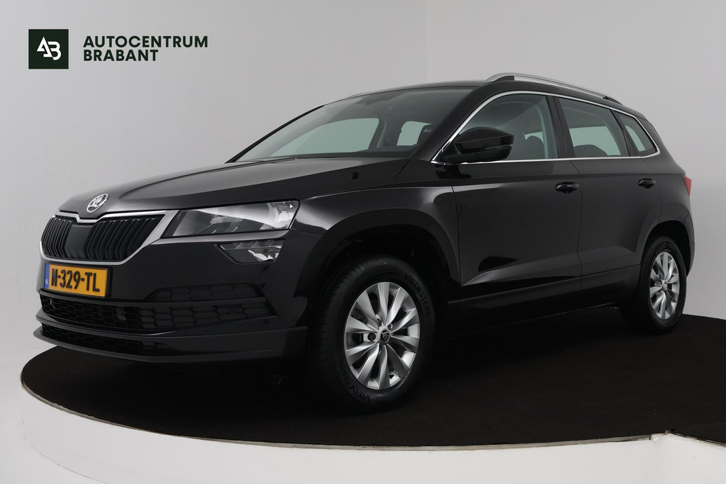 Škoda Karoq 1.0 TSI Business Edition (ACHTERUITRIJCAMERA, STOELVERWARMING, PARKEERSENSOREN, CRUISE CONTROL, NAVIGATIE, CARPLAY) 47164125-0.jpg | Autocentrum Brabant Breda