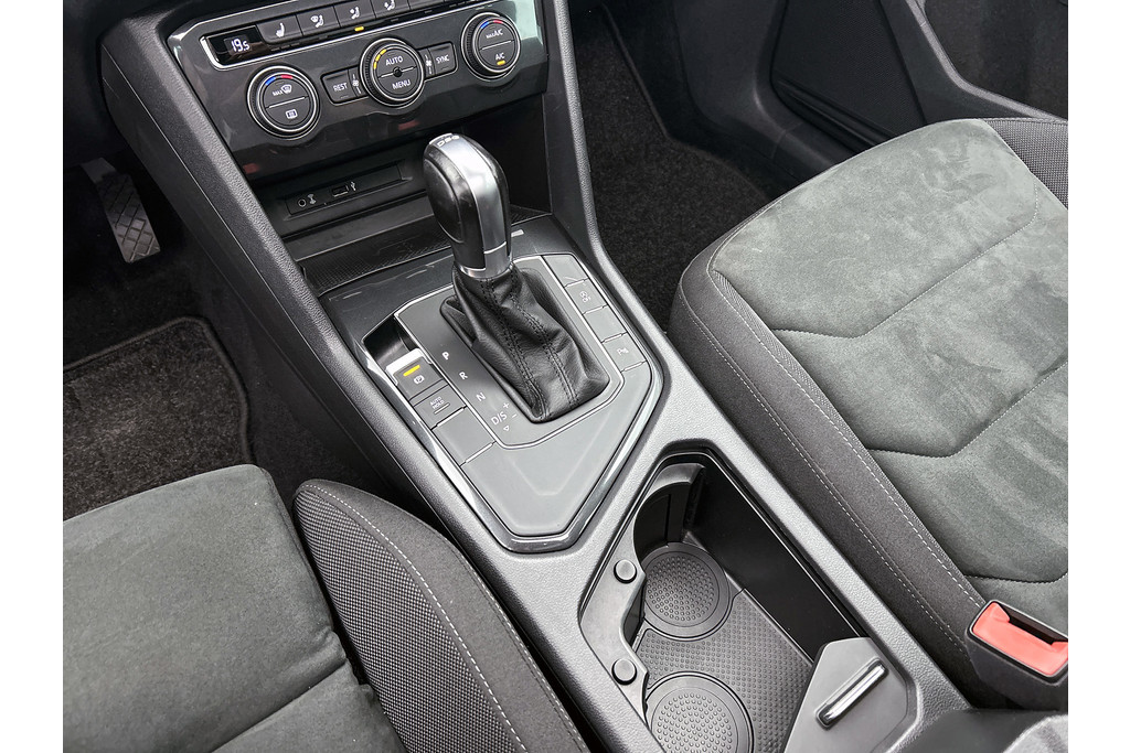 Volkswagen Tiguan 1.4 TSI ACT Comfortline | 150PK | PANO | 1e eigenaar | NL-Auto | Massage | StoelverW | ETC 47175845-19.jpg | Autocentrum Brabant Breda