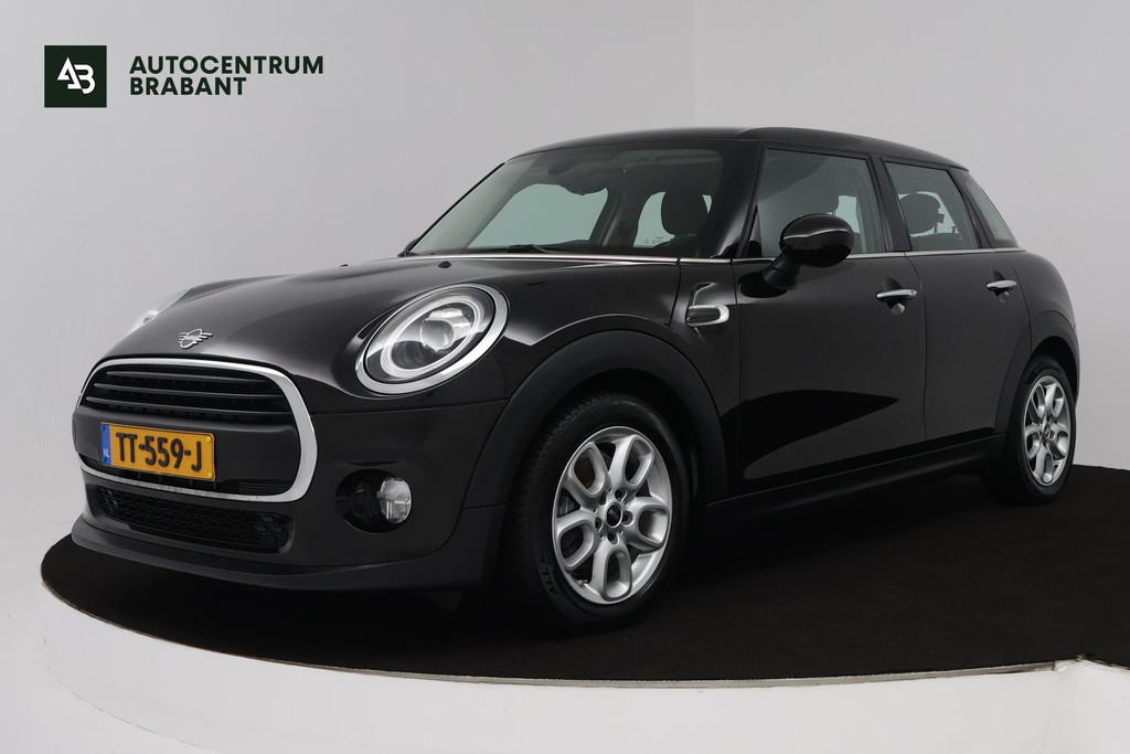 MINI Mini 1.5 One Pepper (NAVIGATIE, PARKEERSENSOREN, CRUISE CONTROL, AUTOMAAT, SFEERVERLICHTING, DEALER ONDERHOUDEN) 47236319-0.jpg | Autocentrum Brabant Breda