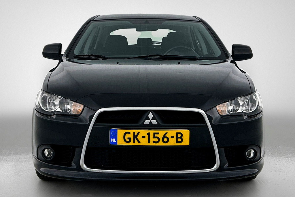 Mitsubishi Lancer Sportback 1.6 Limited Edition(NL-auto, Zeer goed OnderH, Parkeersensoren, Etc) 47367518-10.jpg | Autocentrum Brabant Breda