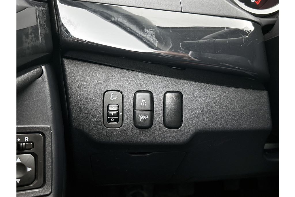 Mitsubishi Lancer Sportback 1.6 Limited Edition(NL-auto, Zeer goed OnderH, Parkeersensoren, Etc) 47367518-23.jpg | Autocentrum Brabant Breda