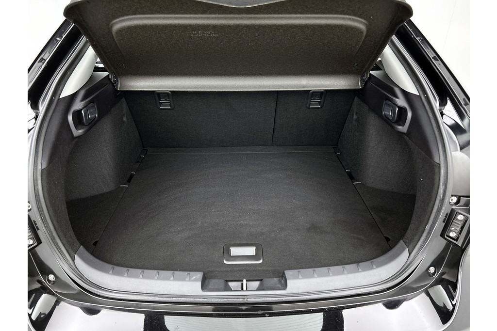 Mitsubishi Lancer Sportback 1.6 Limited Edition(NL-auto, Zeer goed OnderH, Parkeersensoren, Etc) 47367518-27.jpg | Autocentrum Brabant Breda